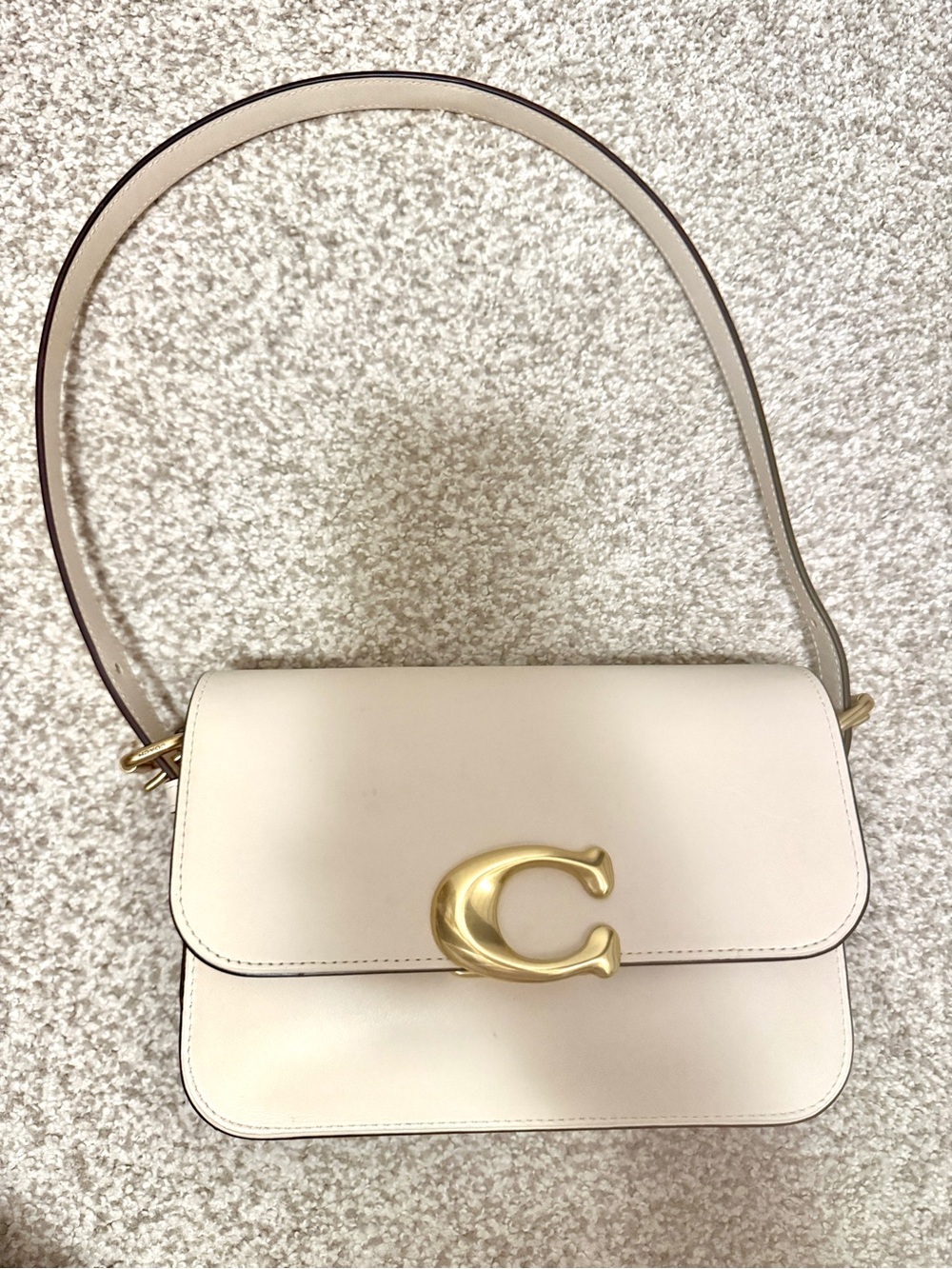 Coach Cream Leather Shoulder Bag with Gold 'C' Hardware